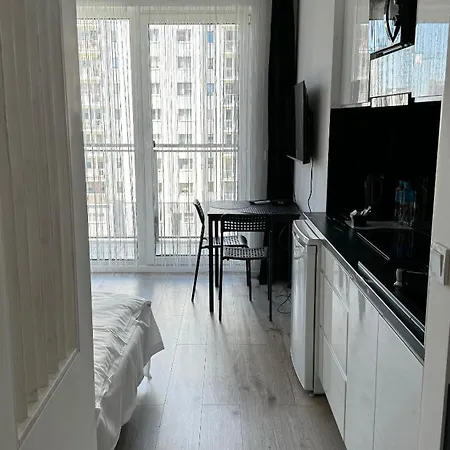 Primo Fabryczna Studio Apartament *